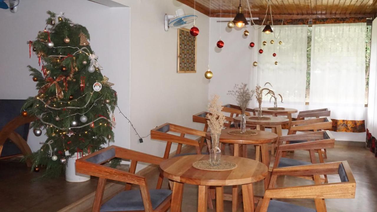 Walk With Us Africa Acomodação com café da manhã Moshi Exterior foto
